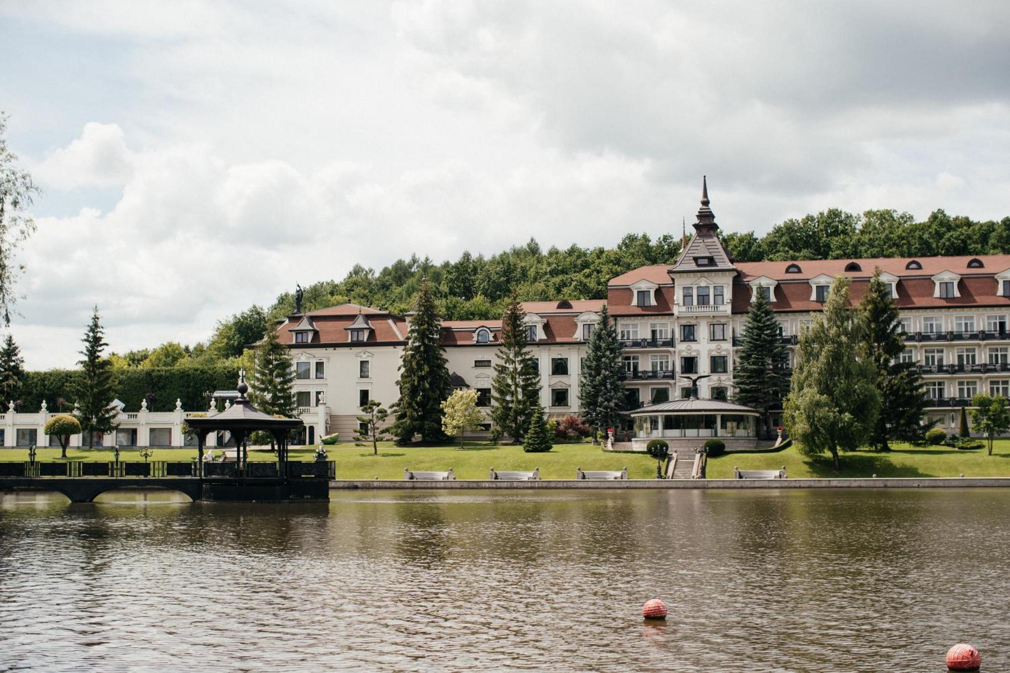 Edem Resort Medical & Spa Strelki  Bagian luar foto