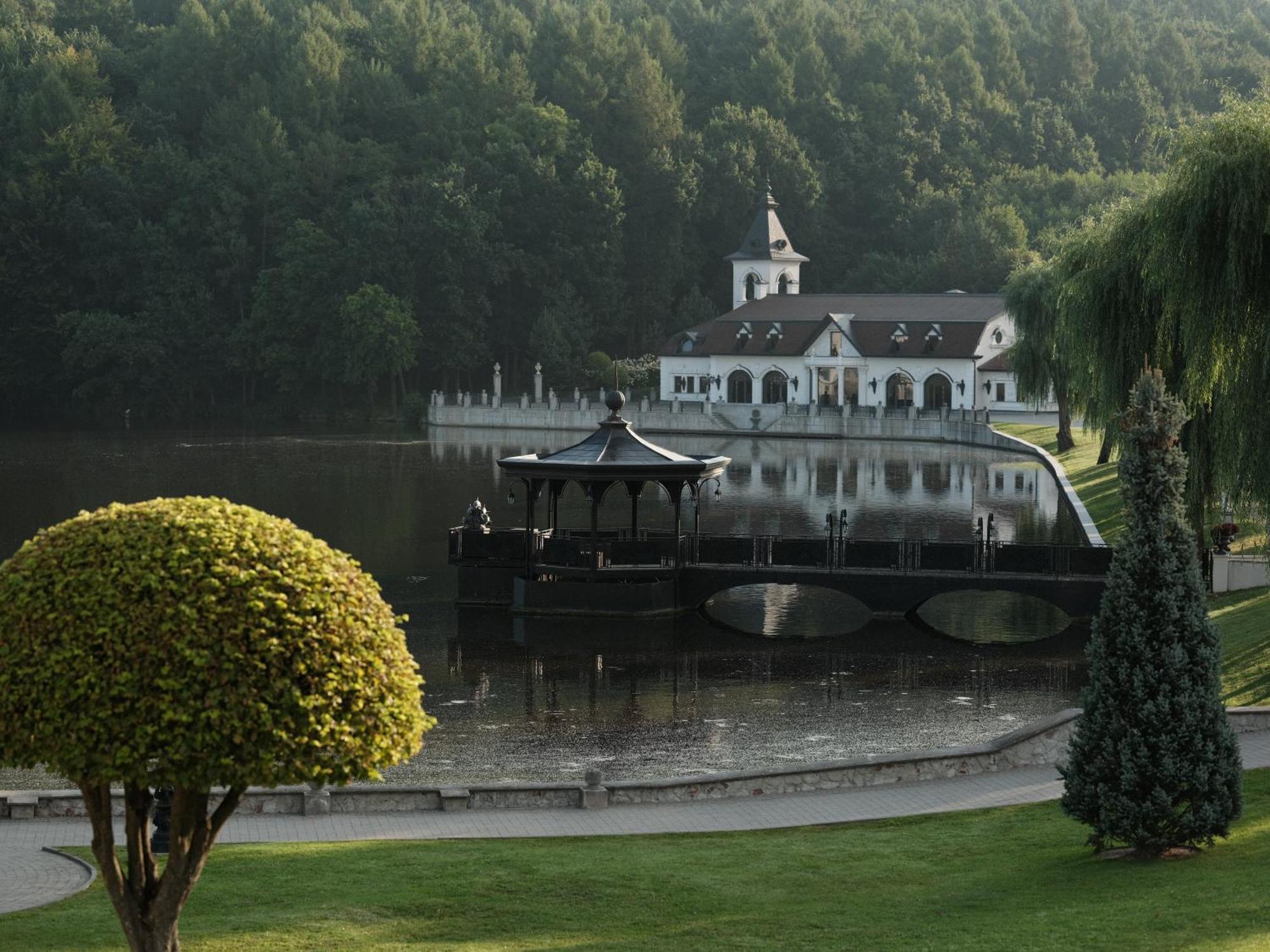 Edem Resort Medical & Spa Strelki  Bagian luar foto