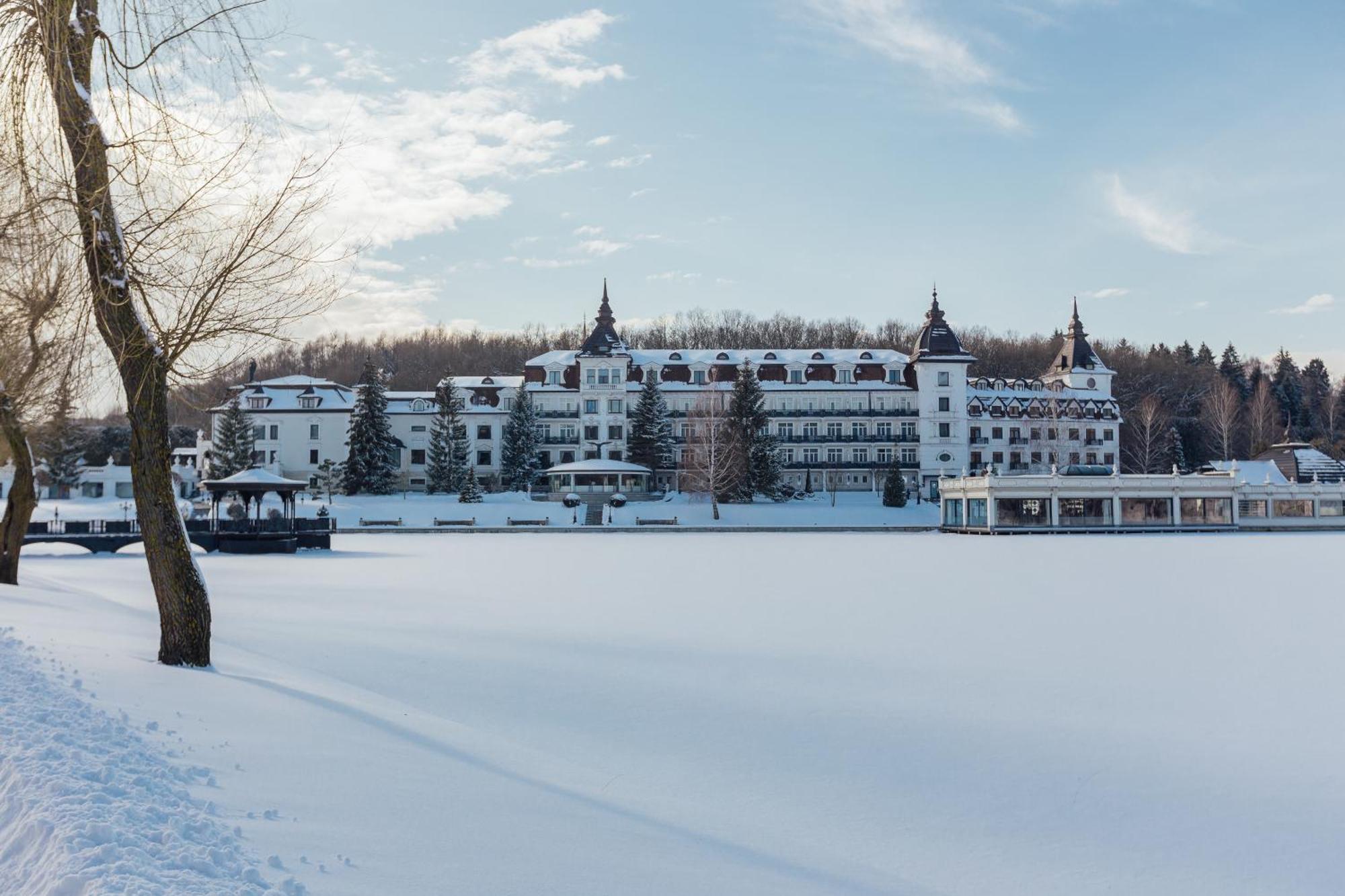 Edem Resort Medical & Spa Strelki  Bagian luar foto